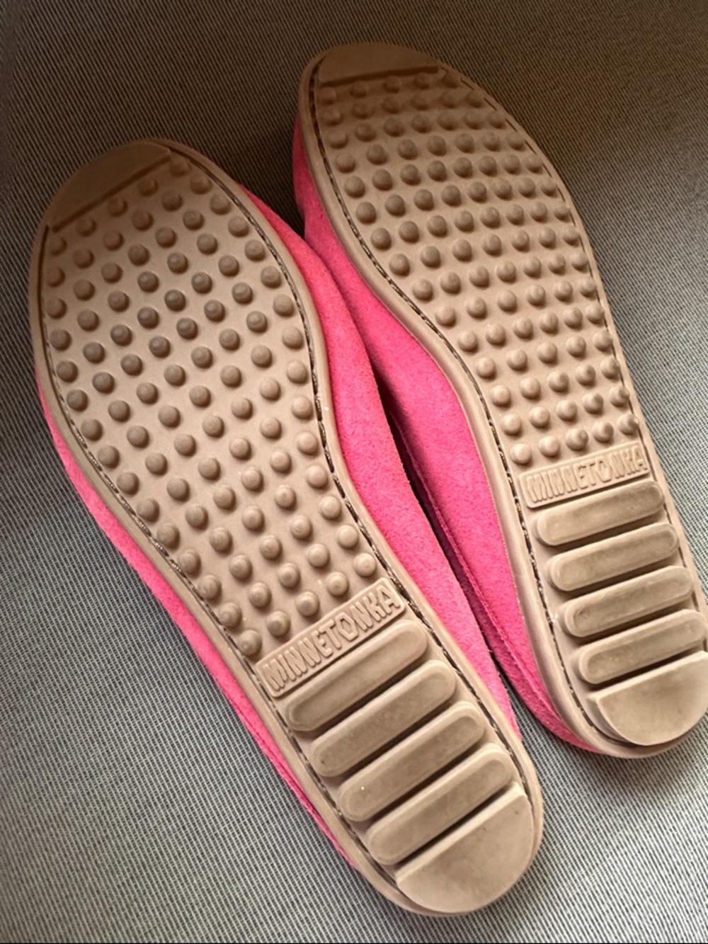 Minnetonka Pink Suede Moccasin Mules size 9 EUC - Picture 3 of 10